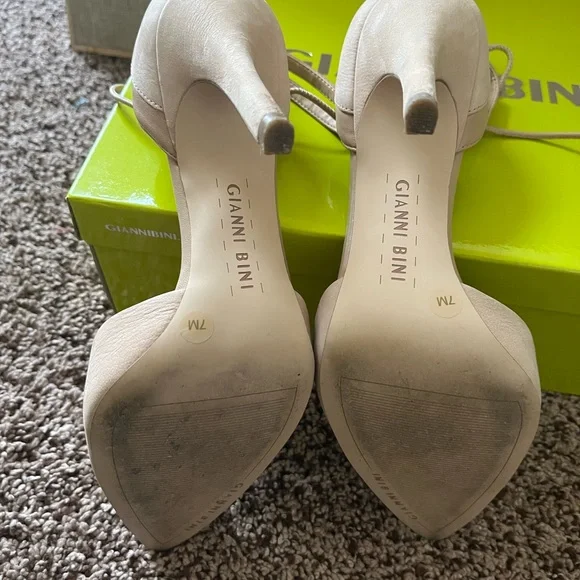 Gianni Bini Women's Cream Lace-Up Heels
Good Condition - Picture 5 of 5